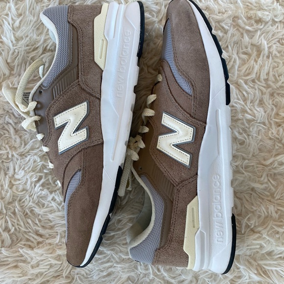 New Balance Men's 997H V1 Classic Sneaker 11US gray/brown - Picture 8 of 9